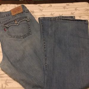 Levi’s 542 Low Jeans